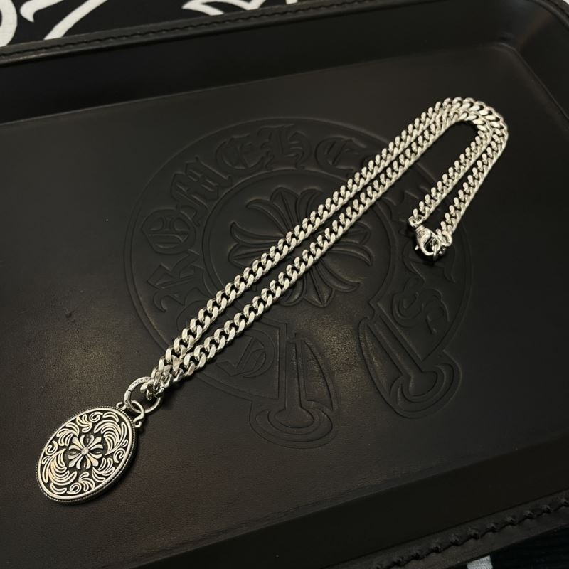 Ch*0me He**ts necklaces